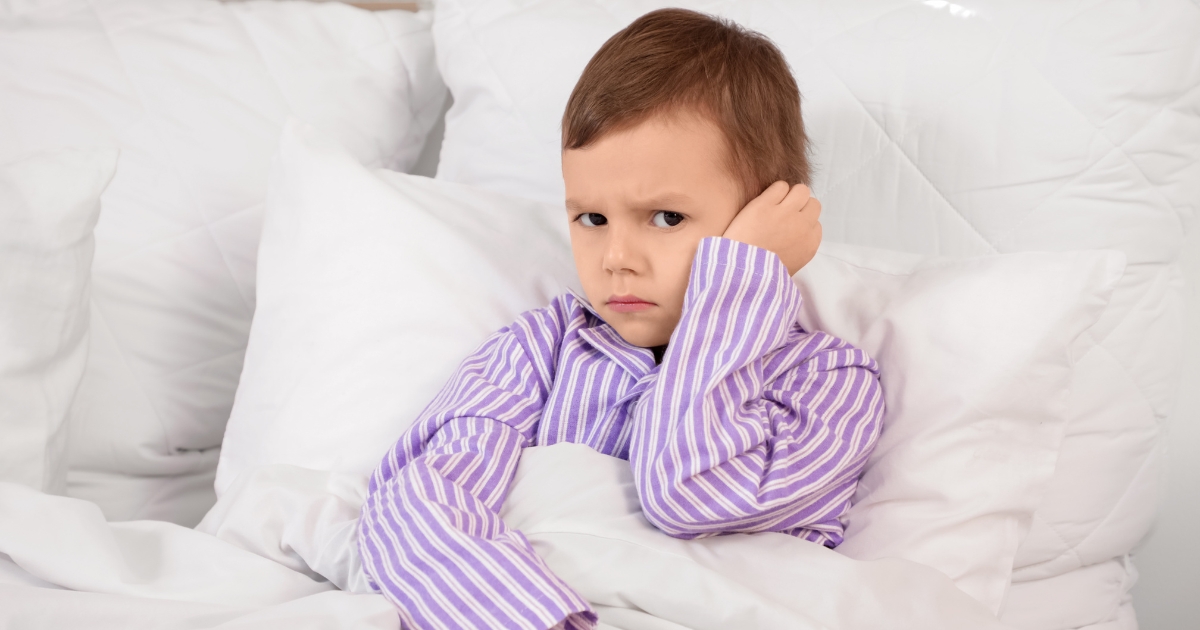 Otita medie la copii: formă congestivă vs. seroasă – ghid comparativ, simptome precoce, semne clinice și&nbsp;management